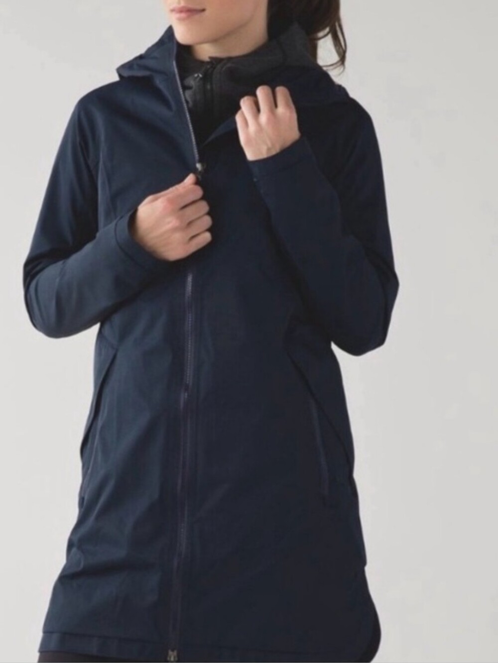 Lululemon Definitely Raining Jacket sz 4 in black
